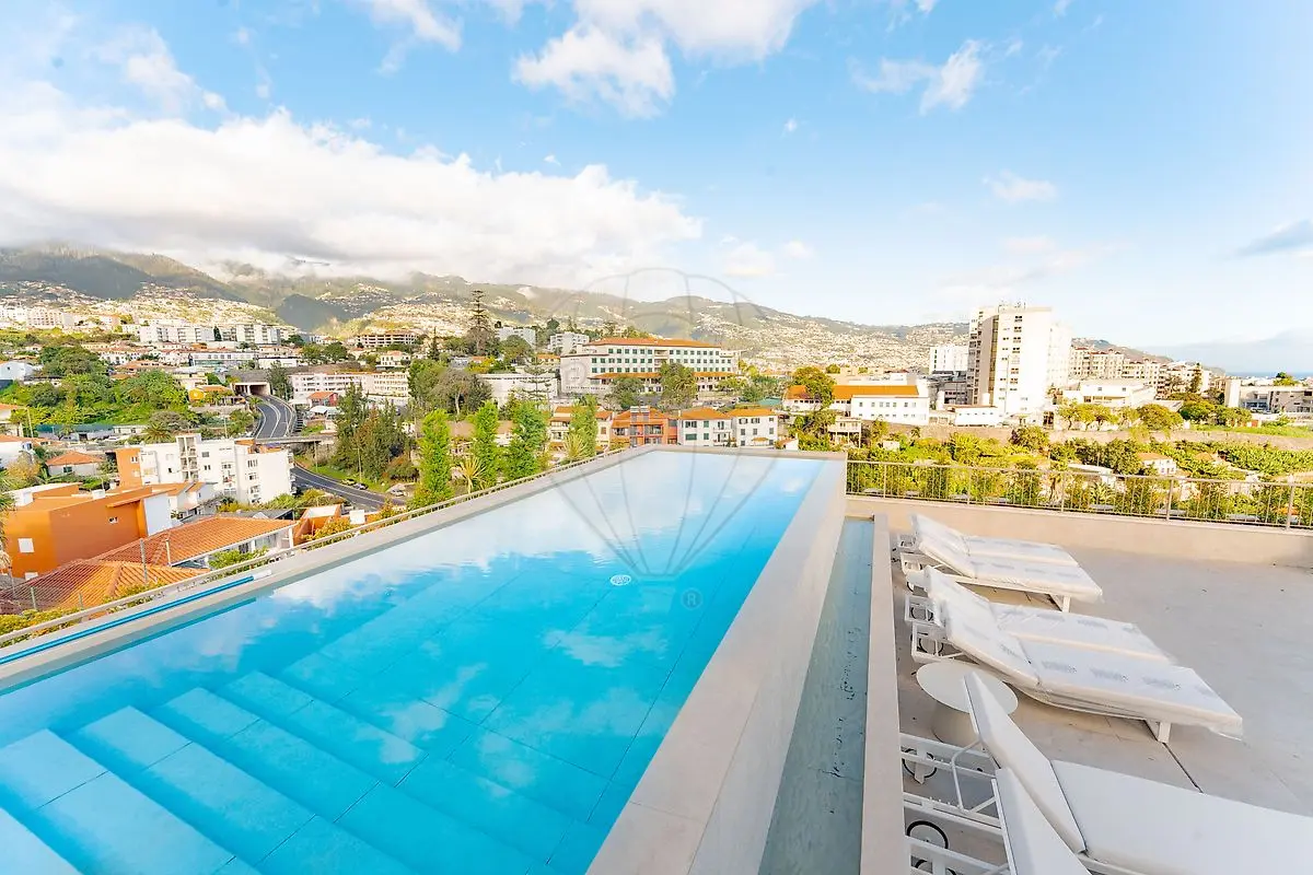 Apartamento T2 Novo em São Martinho, Funchal