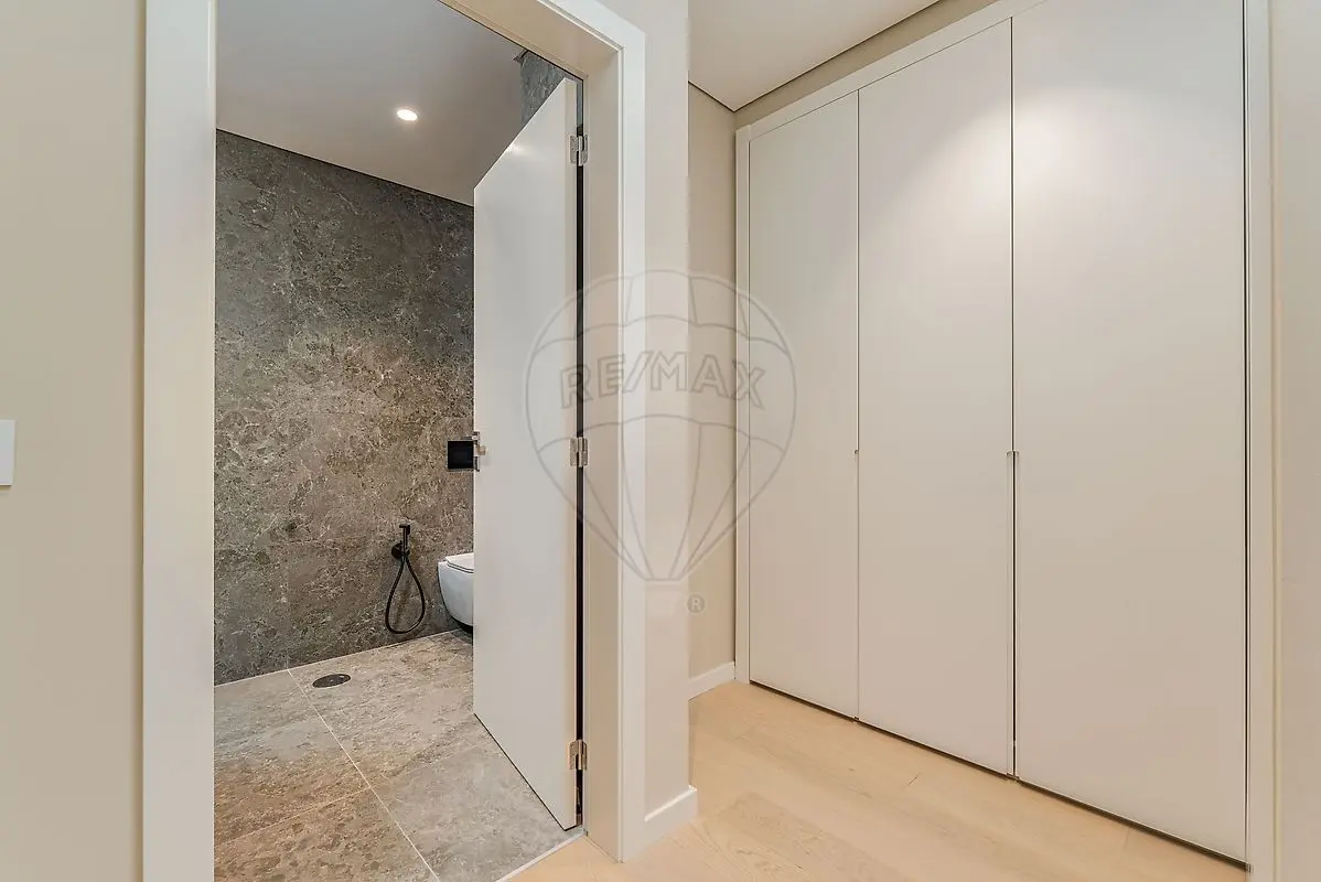 Apartamento T2 Novo em São Martinho, Funchal