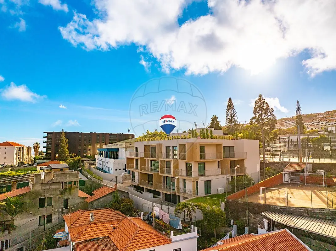 Apartamento T2 Novo em São Martinho, Funchal