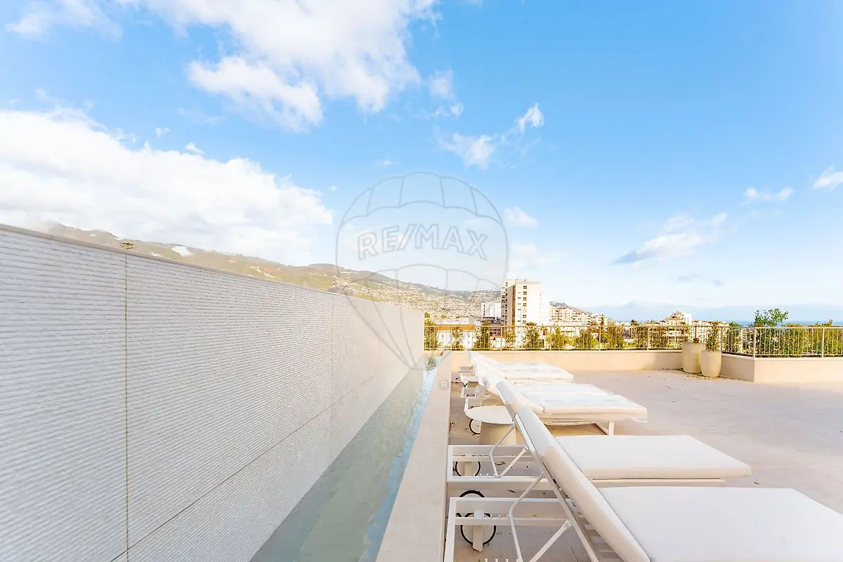 Apartamento T2 Novo em São Martinho, Funchal