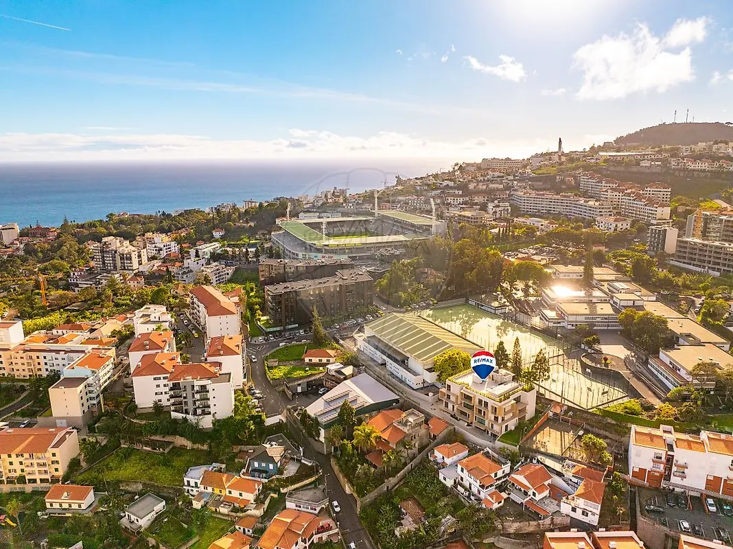Apartamento T2 Novo em São Martinho, Funchal