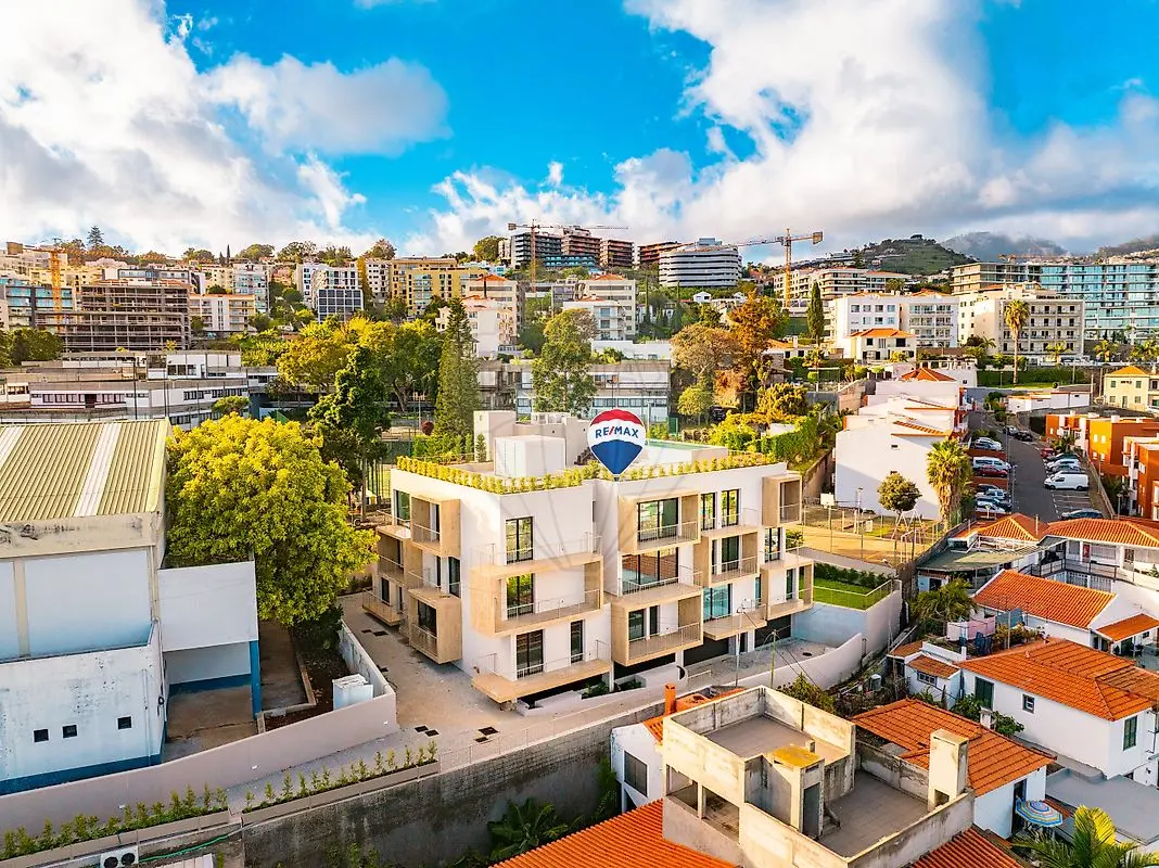 Apartamento T2 Novo em São Martinho, Funchal