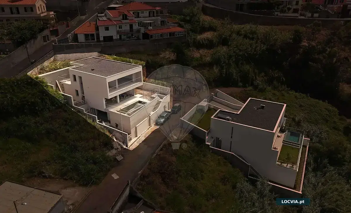 Moradia T3 à venda em Monte, Funchal
