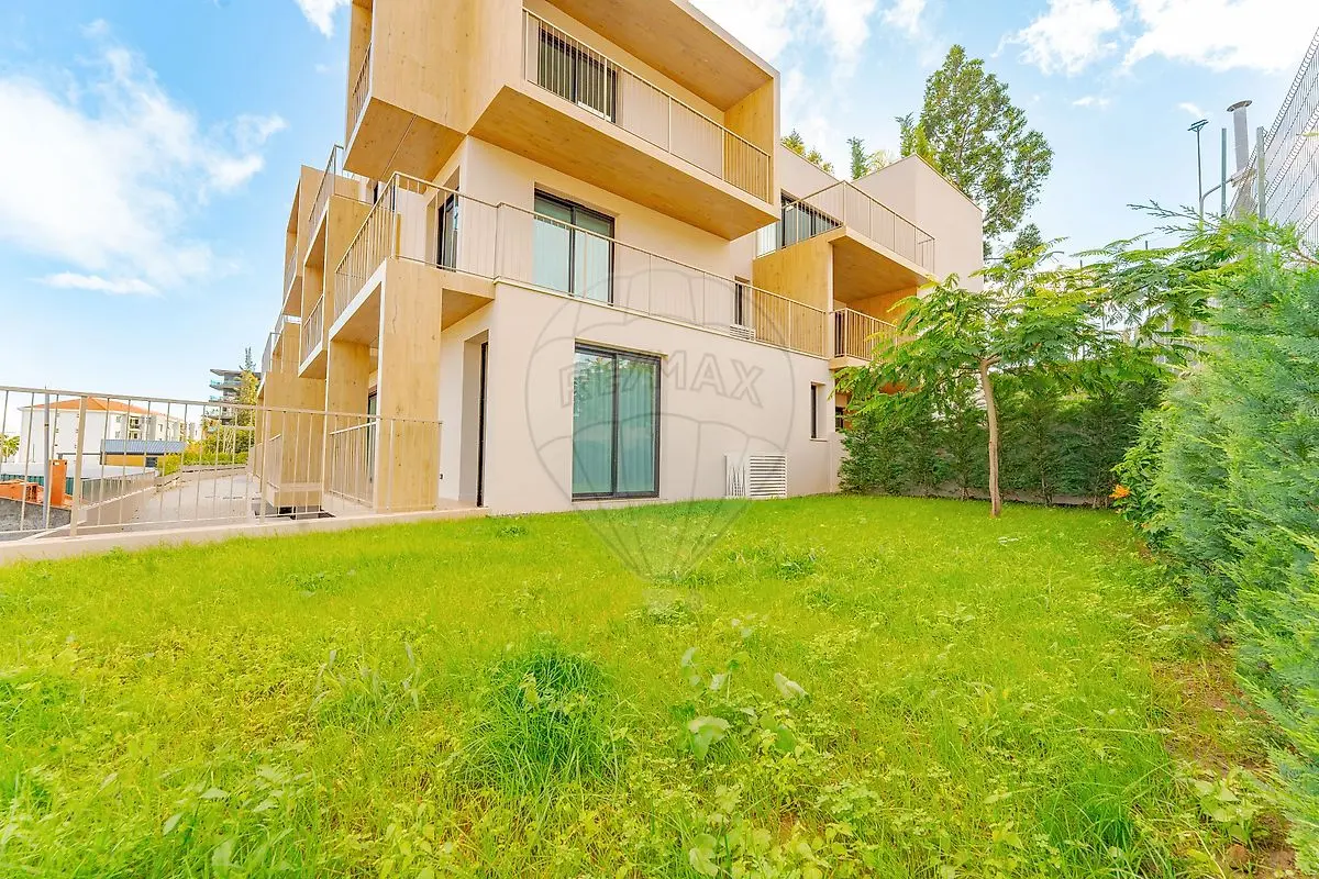 Apartamento T2 Novo em São Martinho, Funchal