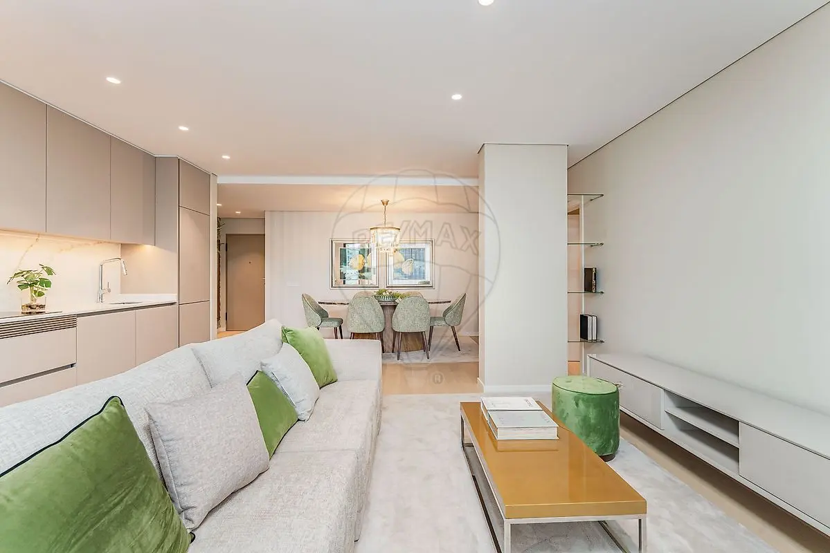 Apartamento T2 Novo em São Martinho, Funchal
