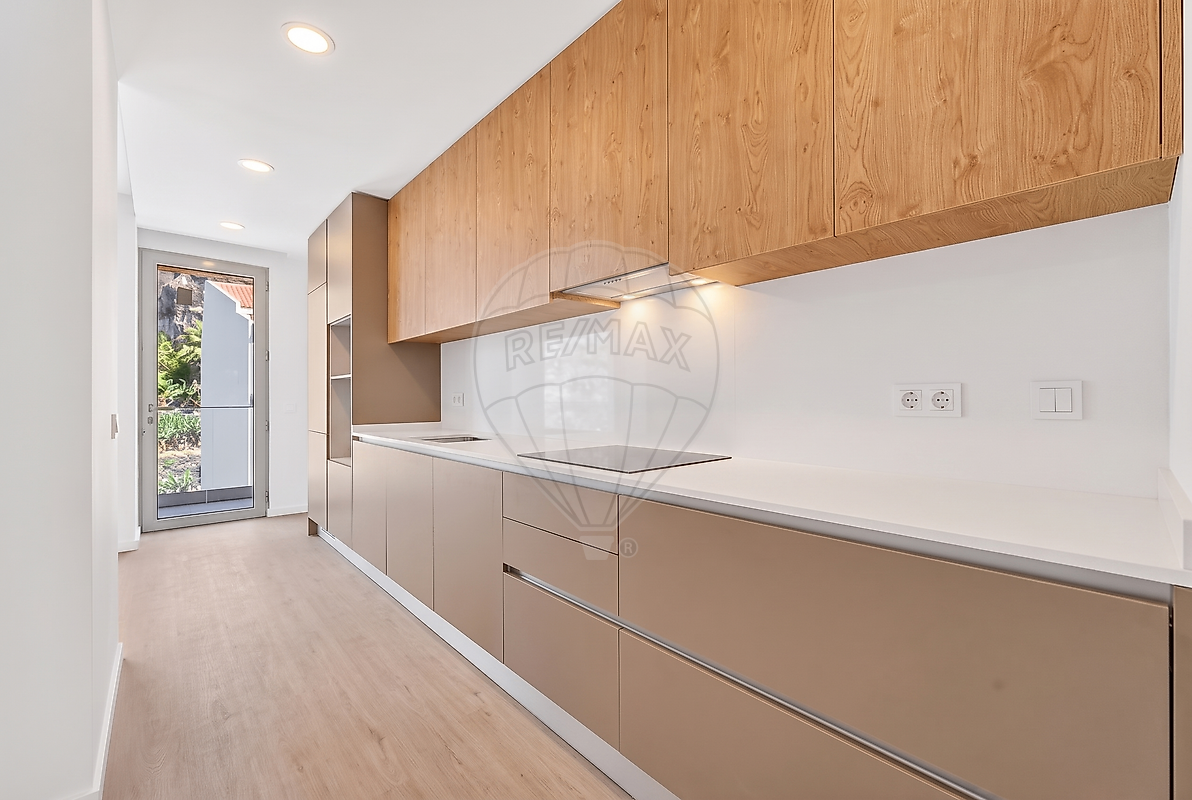 Apartamento T1 novo na Ribeira Brava