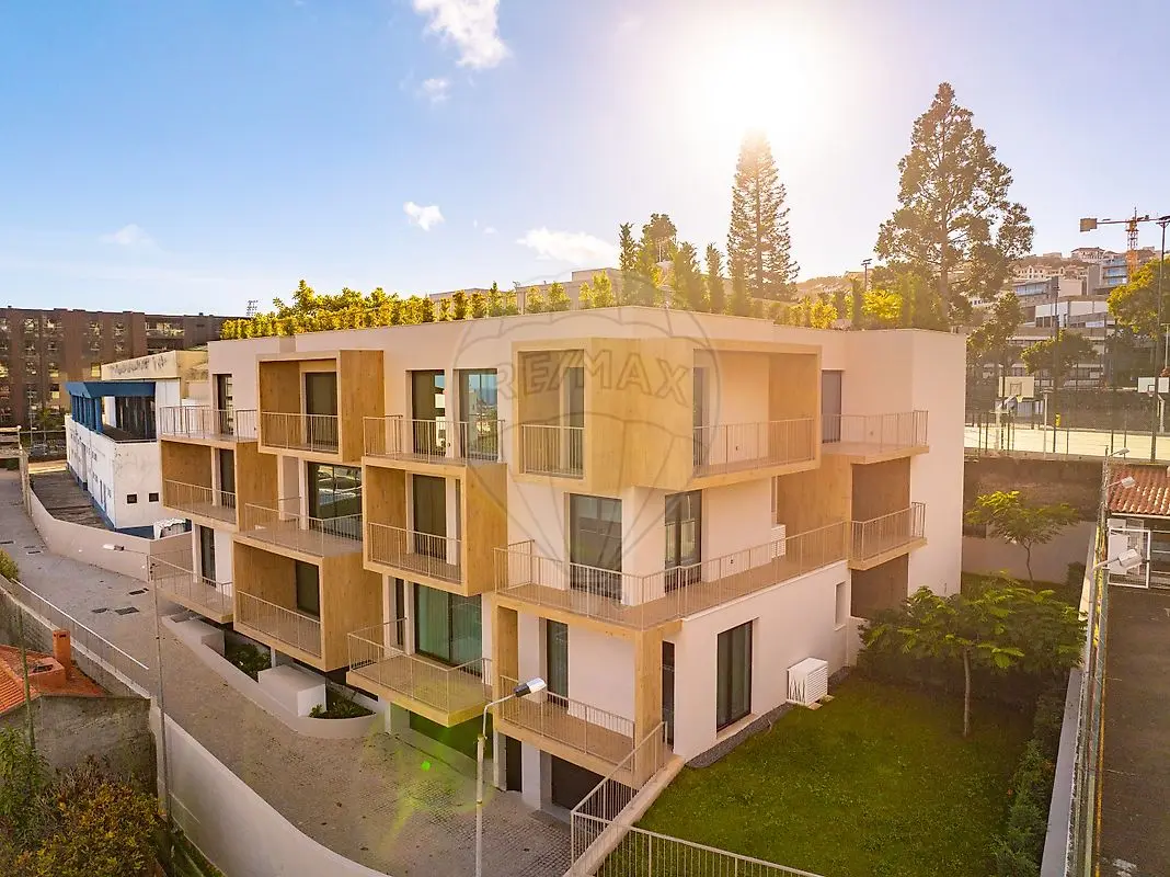 Apartamento T2 Novo em São Martinho, Funchal