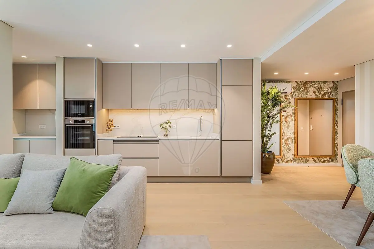 Apartamento T2 Novo em São Martinho, Funchal