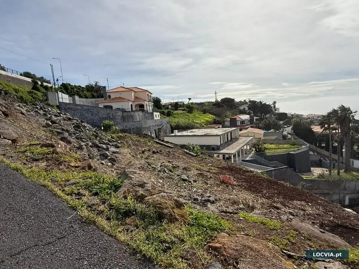 Terreno com vista sobre a Baía do Funchal