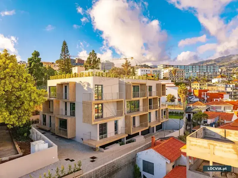 Apartamento T2 Novo em São Martinho, Funchal