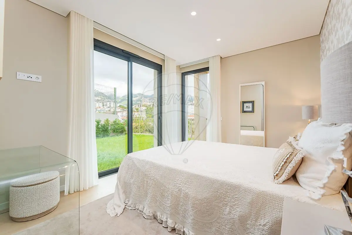Apartamento T2 Novo em São Martinho, Funchal