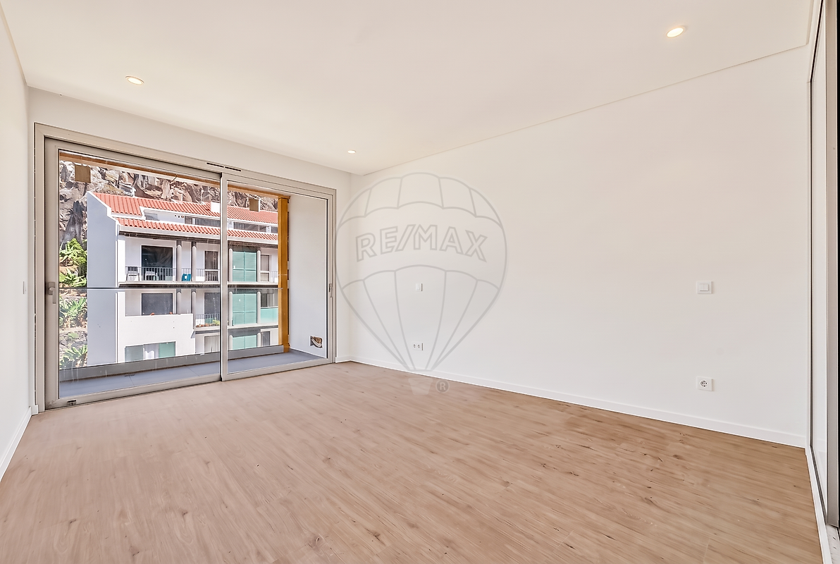 Apartamento T1 novo na Ribeira Brava
