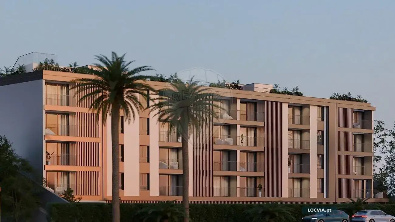 Apartamento T2 novo em Câmara de Lobos