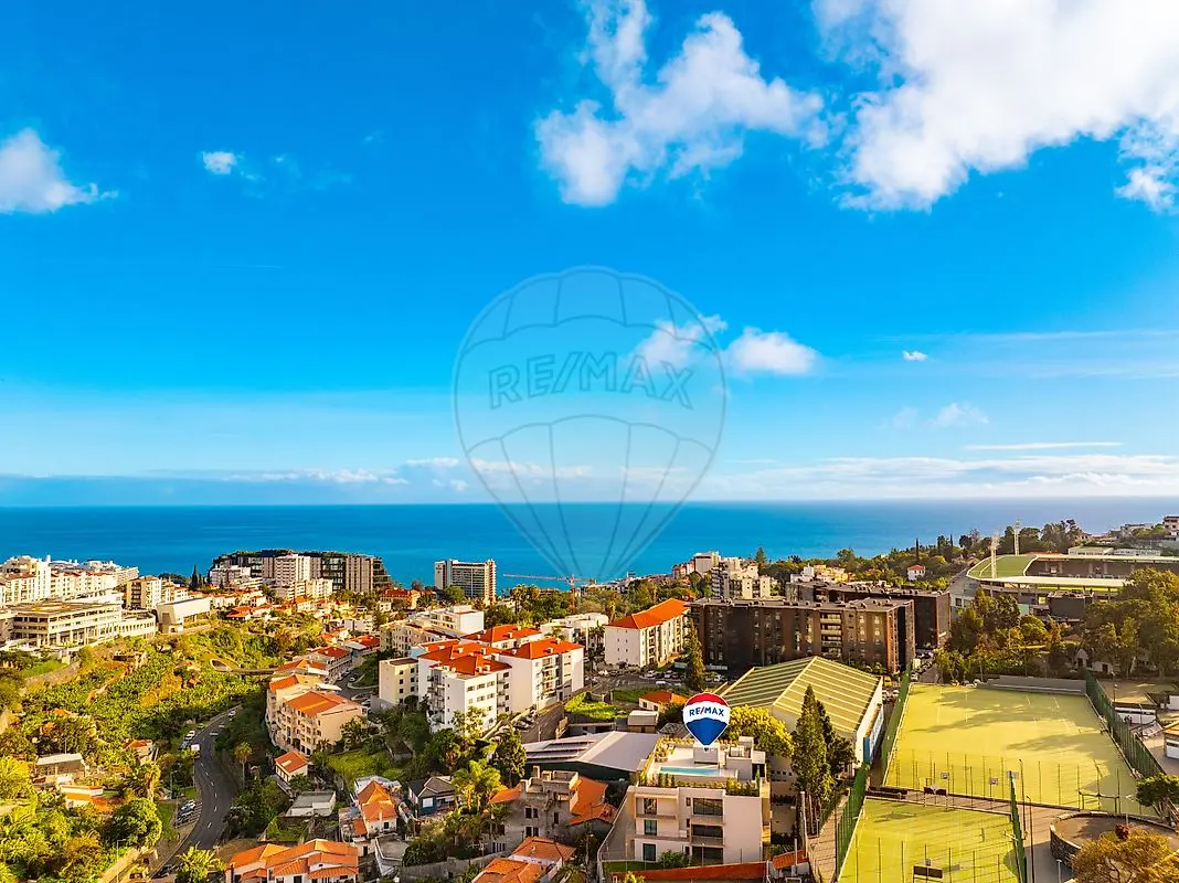 Apartamento T2 Novo em São Martinho, Funchal