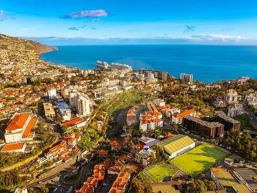 Apartamento T2 Novo em São Martinho, Funchal