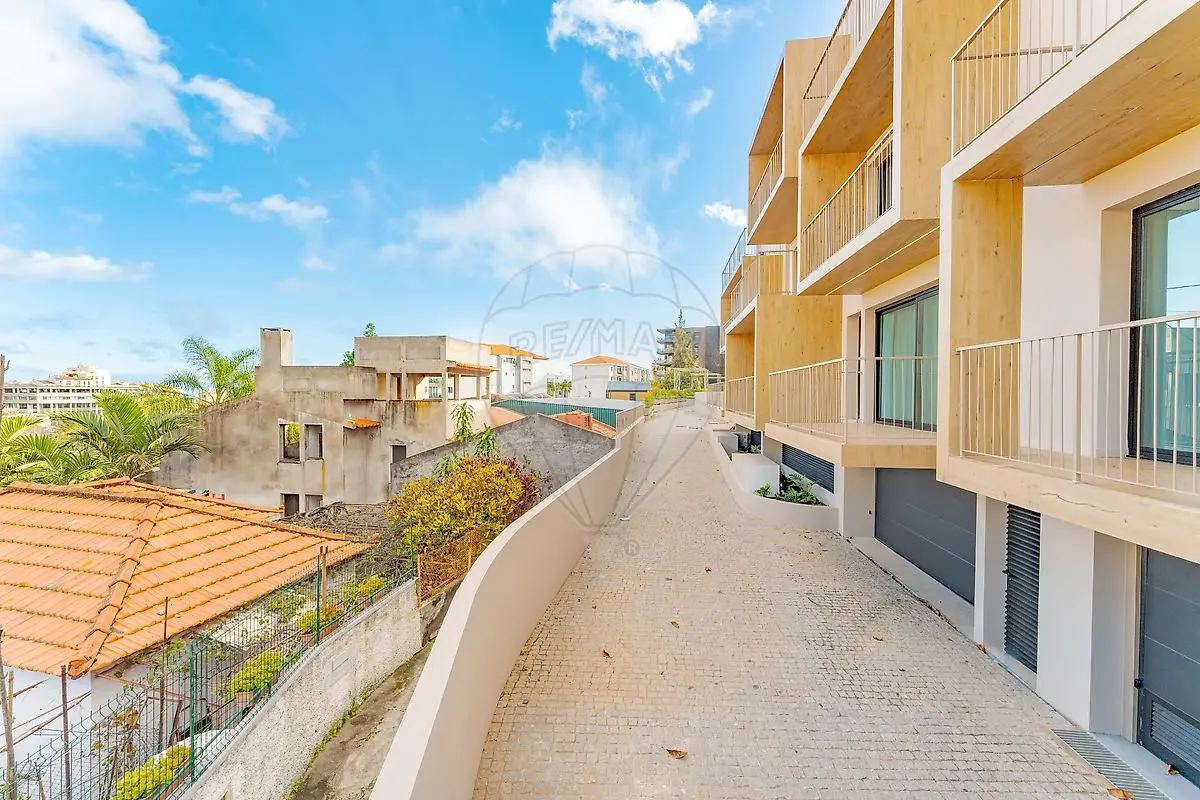 Apartamento T2 Novo em São Martinho, Funchal