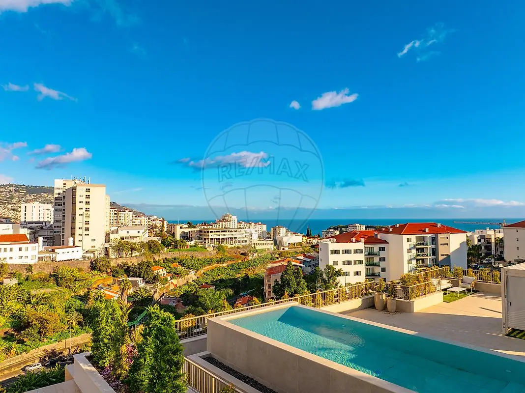Apartamento T2 Novo em São Martinho, Funchal