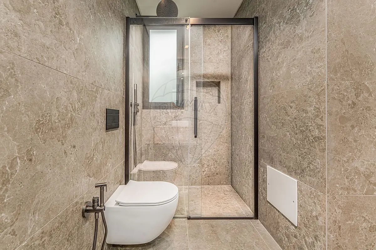 Apartamento T2 Novo em São Martinho, Funchal