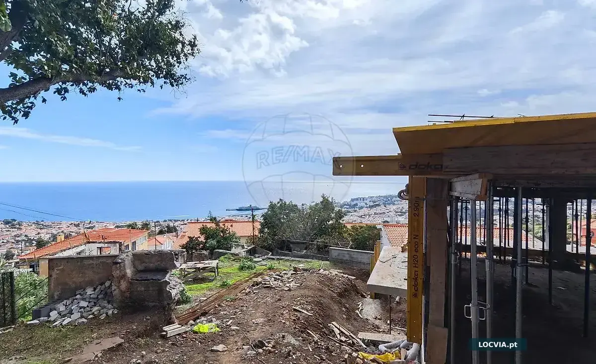 Moradia T3 à venda Funchal