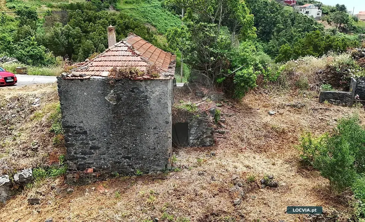 Moradia T2 à venda em Calheta, Calheta (Madeira)
