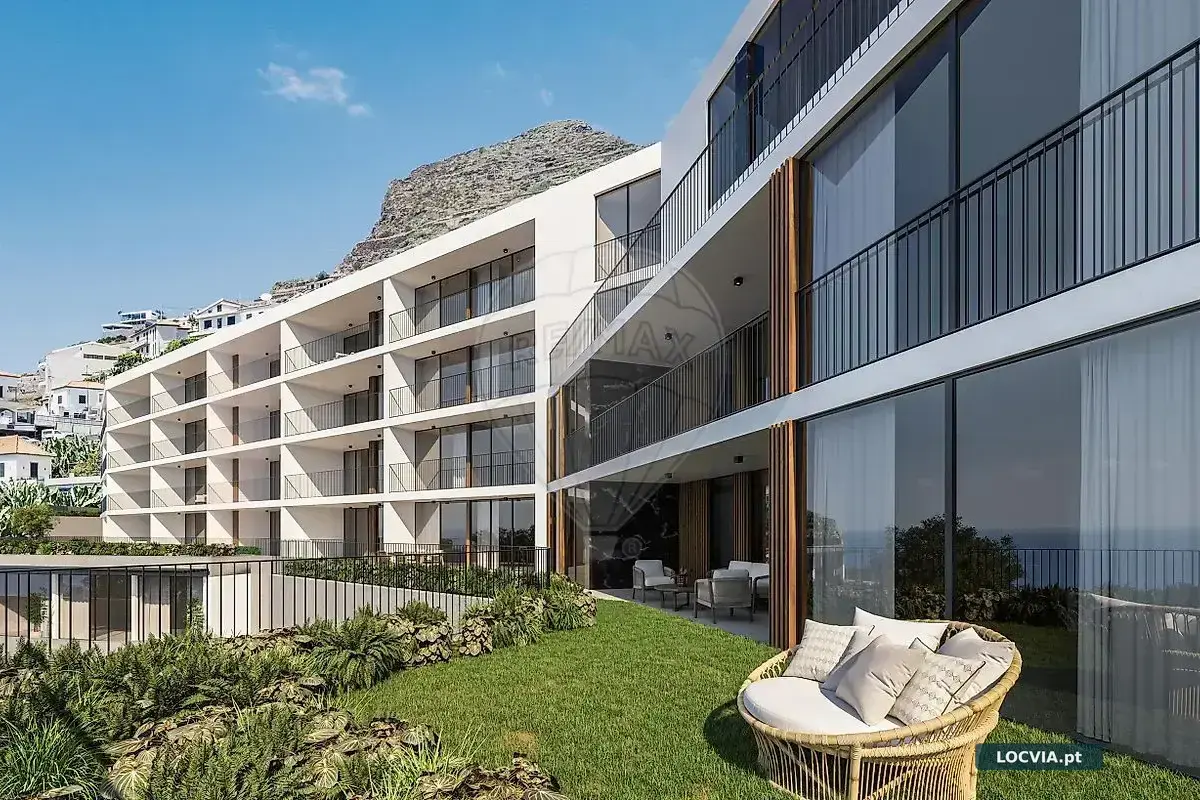 Apartamento T3 à venda em Câmara de Lobos
