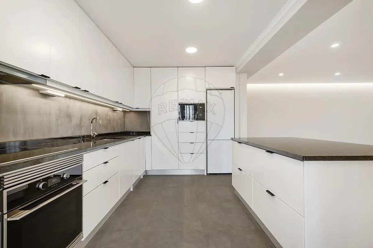Apartamento T3 para arrendar em Santa Luzia, Funchal