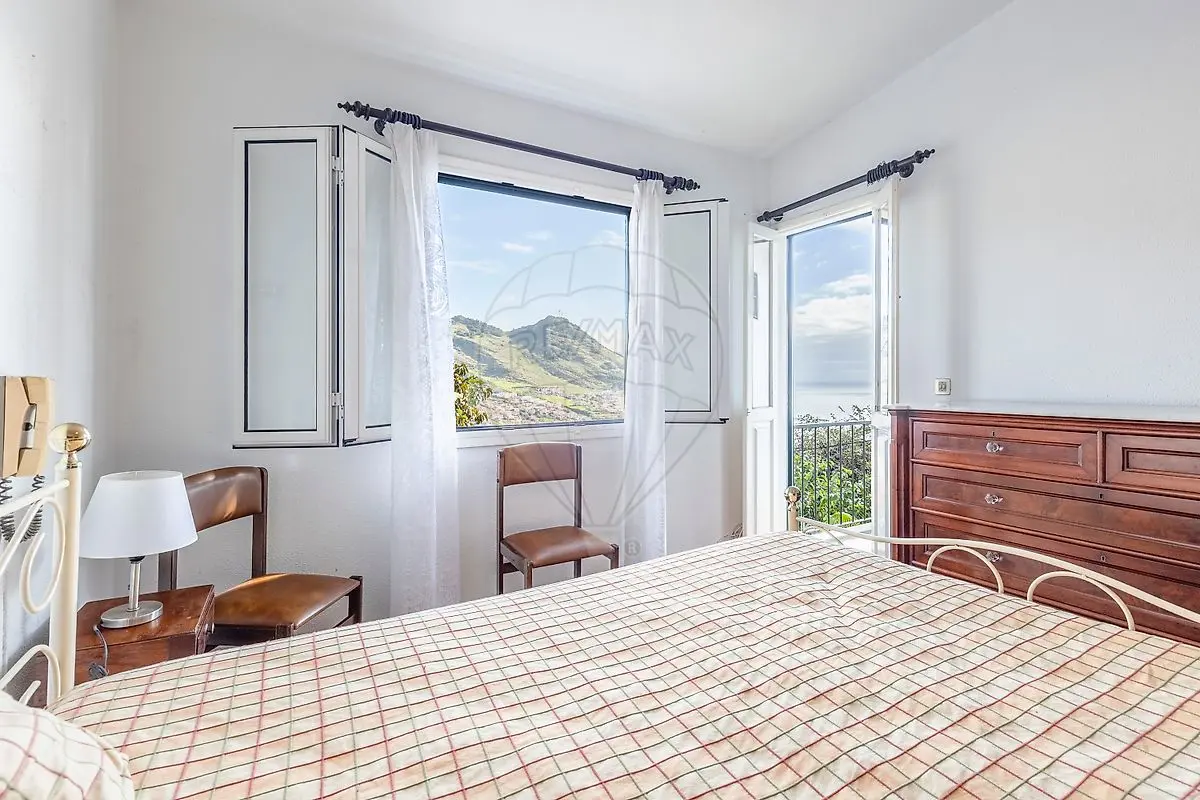 Moradia T5 à venda em Machico, Machico