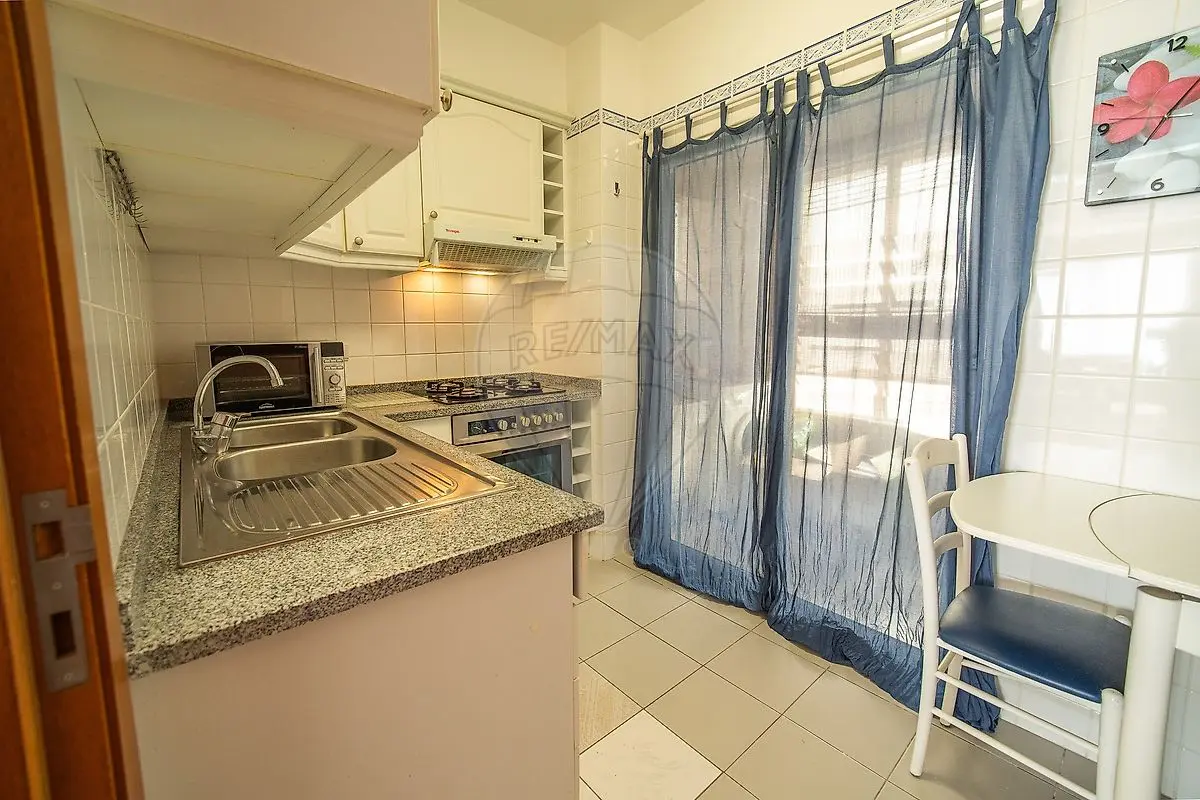 Apartamento T2 à venda em Caniço, Santa Cruz