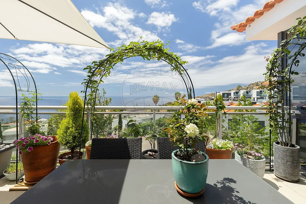 Apartamento T3 - Caniço, Santa Cruz