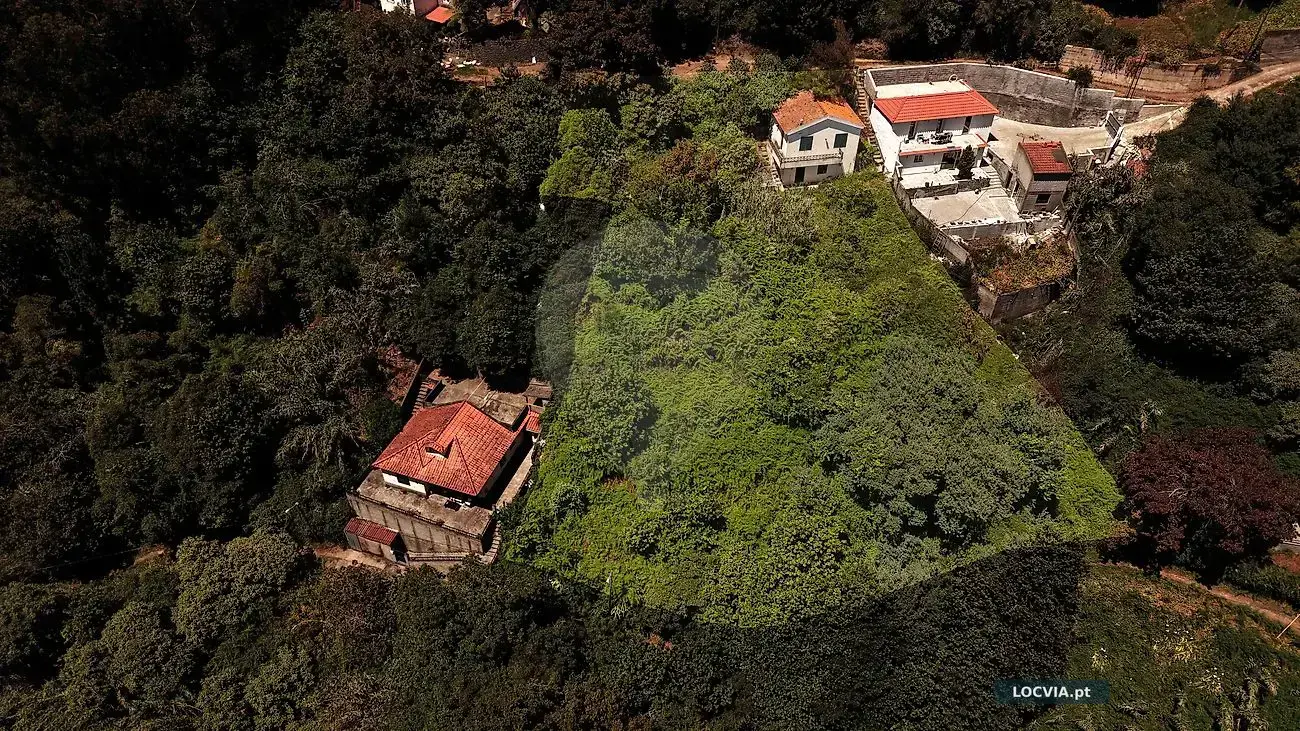 Moradia T4 – Caniço, Santa Cruz