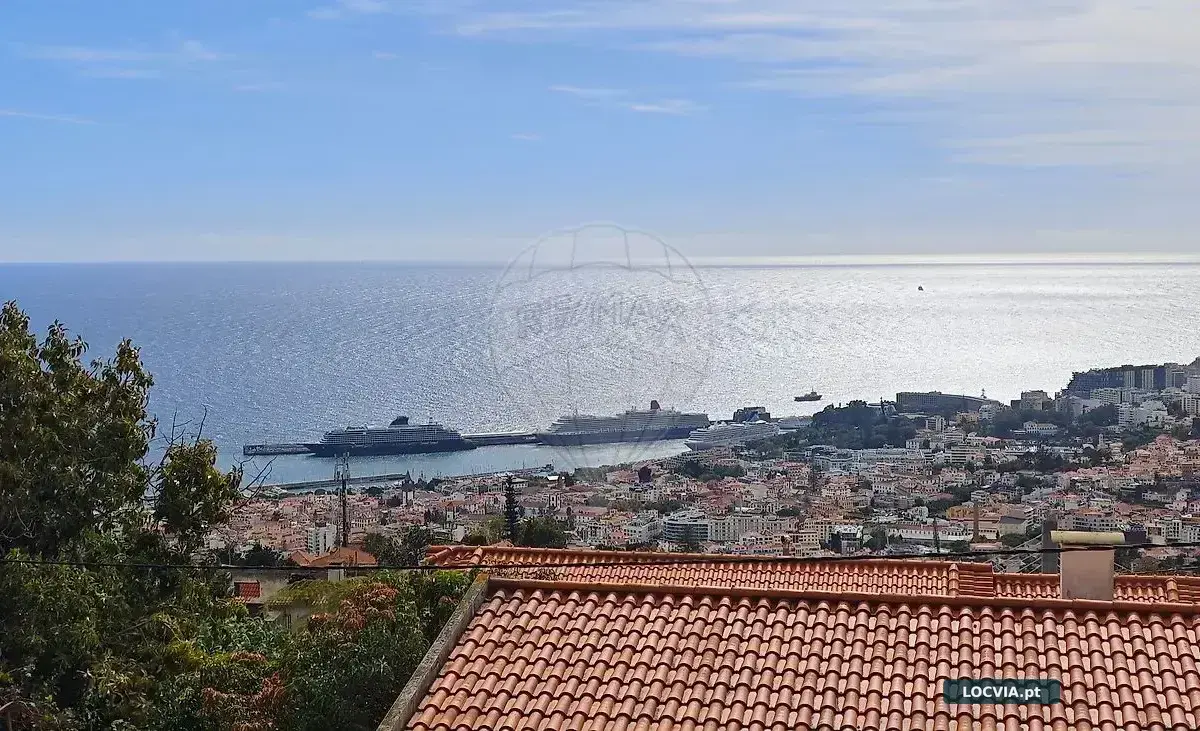 Moradia T3 à venda Funchal
