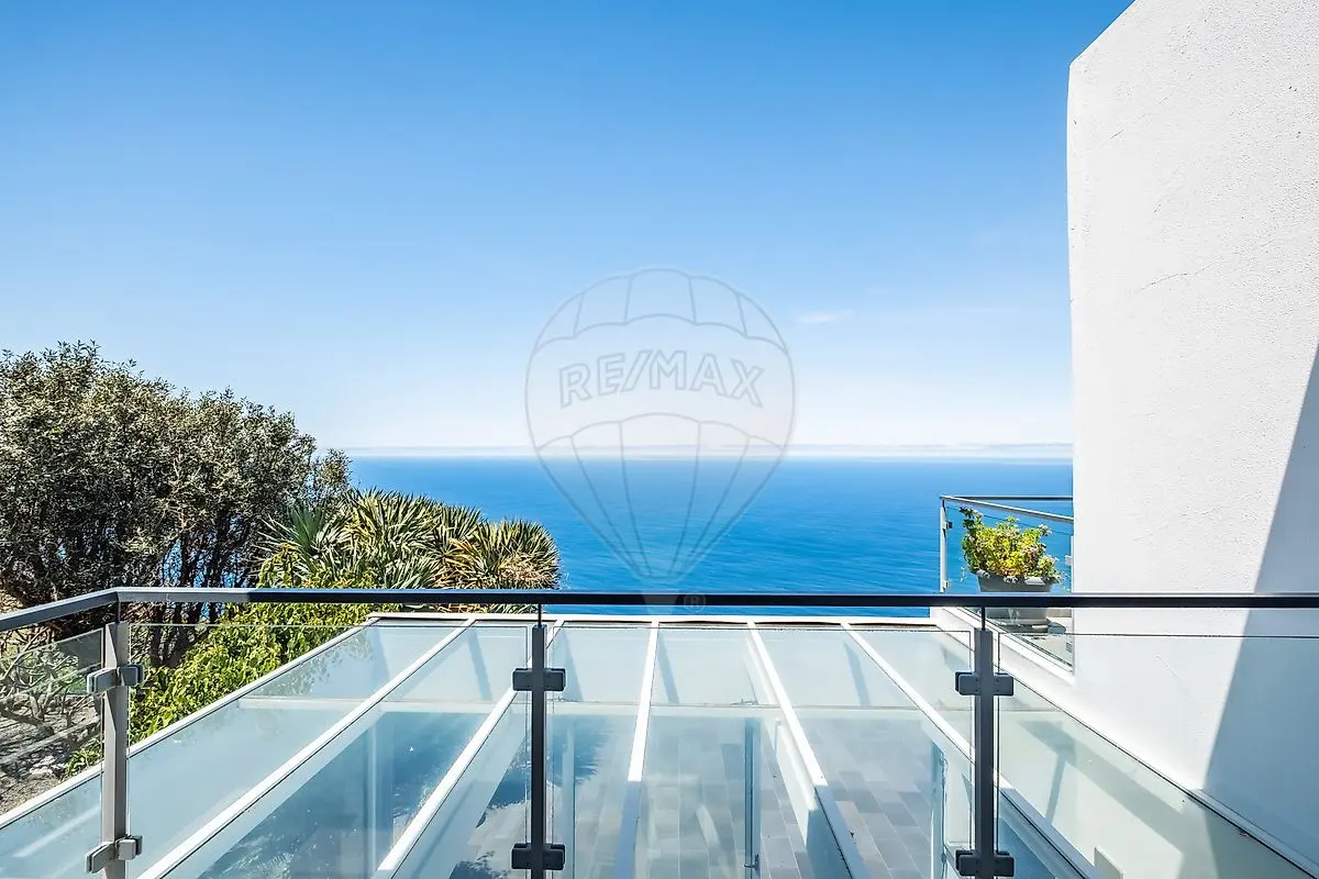 Moradia T3 de luxo à venda em Fajã da Ovelha, Calheta (Madeira)