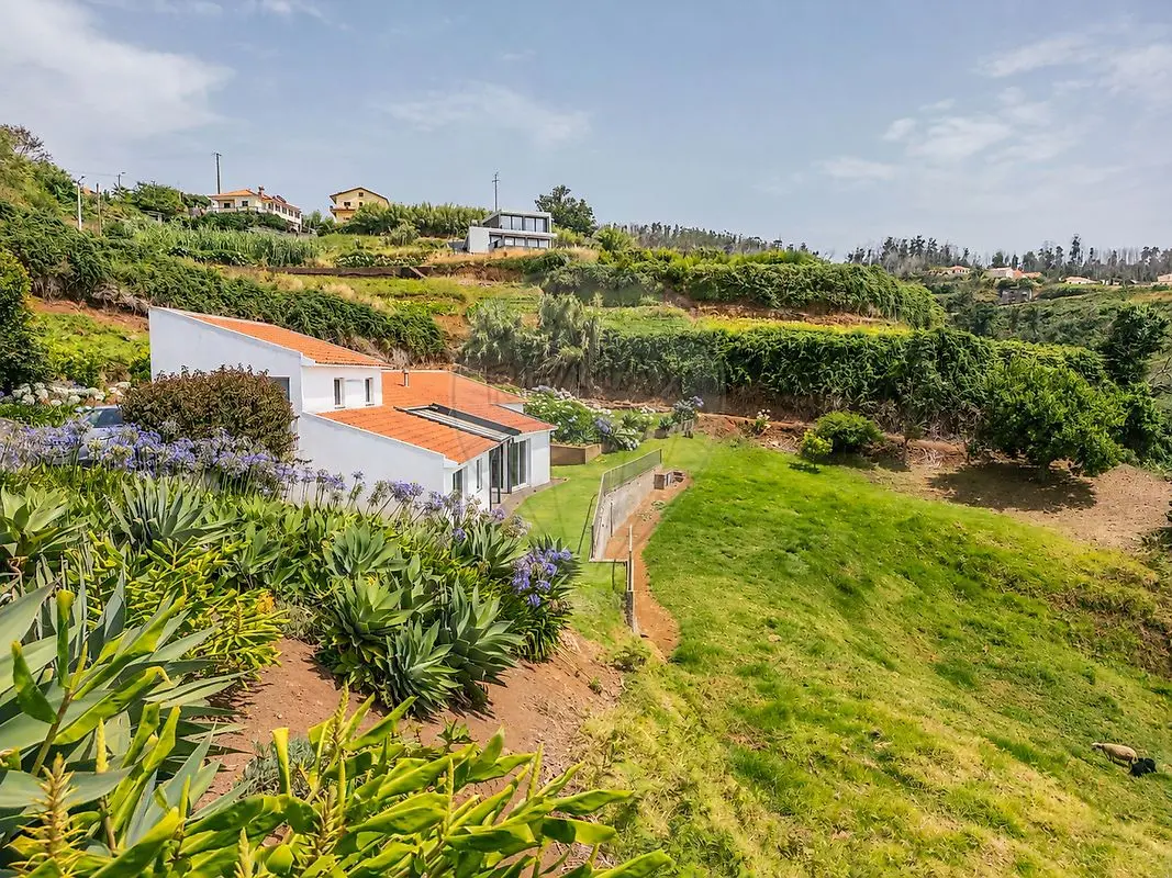 Moradia T2 à venda em Ponta do Pargo, Calheta (Madeira)