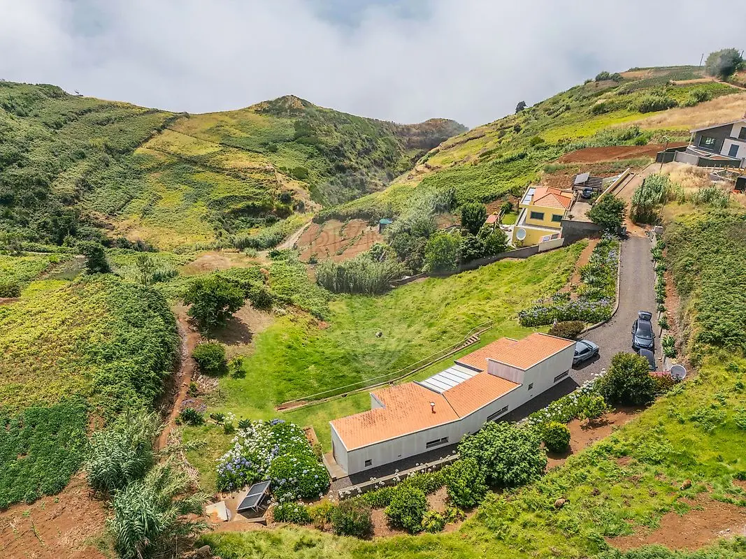 Moradia T2 à venda em Ponta do Pargo, Calheta (Madeira)
