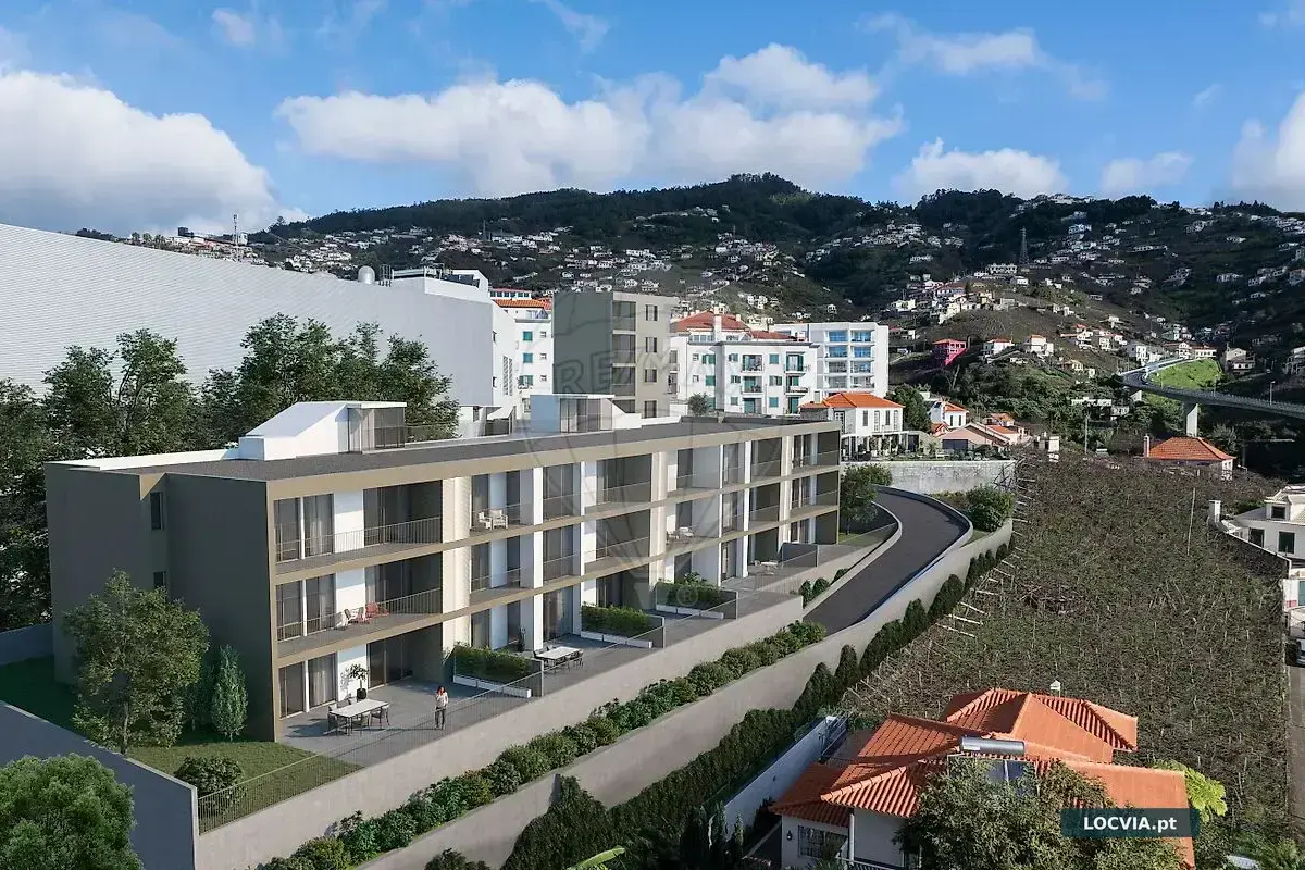 Apartamento T3 à venda em Estreito Câmara de Lobos, Câmara de Lobos