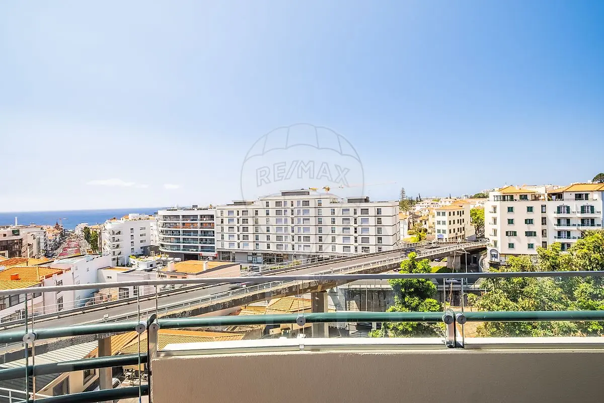 Apartamento T3 para arrendar em Santa Luzia, Funchal