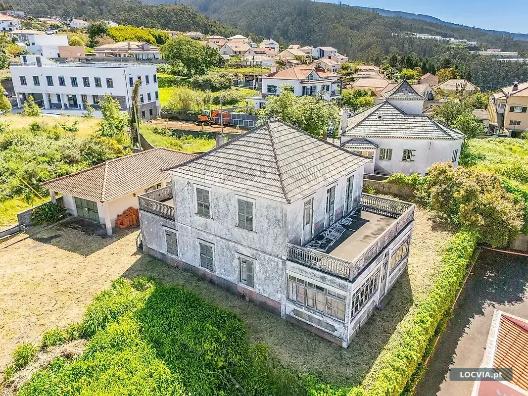 Moradia T4 à venda em Prazeres, Calheta (Madeira)
