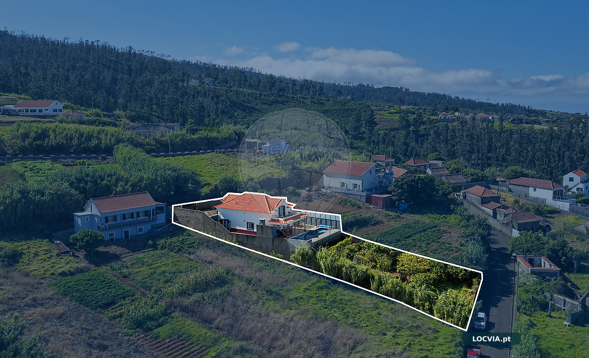 Moradia T2 à venda em Ponta do Pargo, Calheta (Madeira)