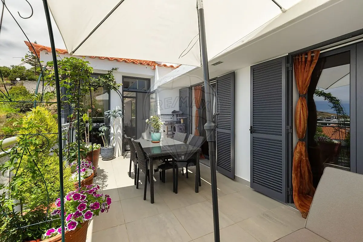 Apartamento T3 - Caniço, Santa Cruz