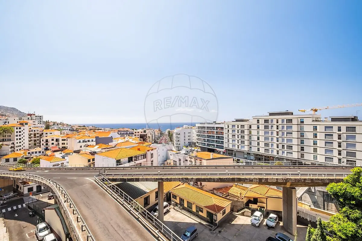 Apartamento T3 para arrendar em Santa Luzia, Funchal