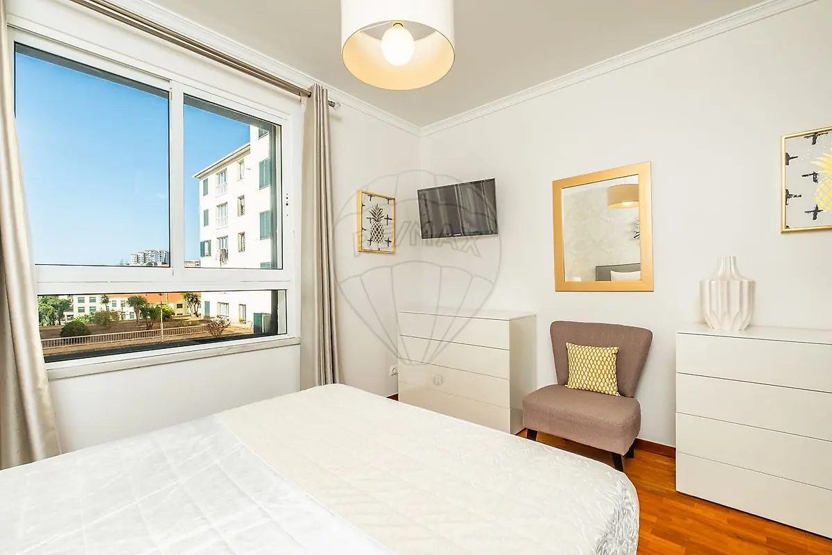 Apartamento T3 à venda em Caniço, Santa Cruz
