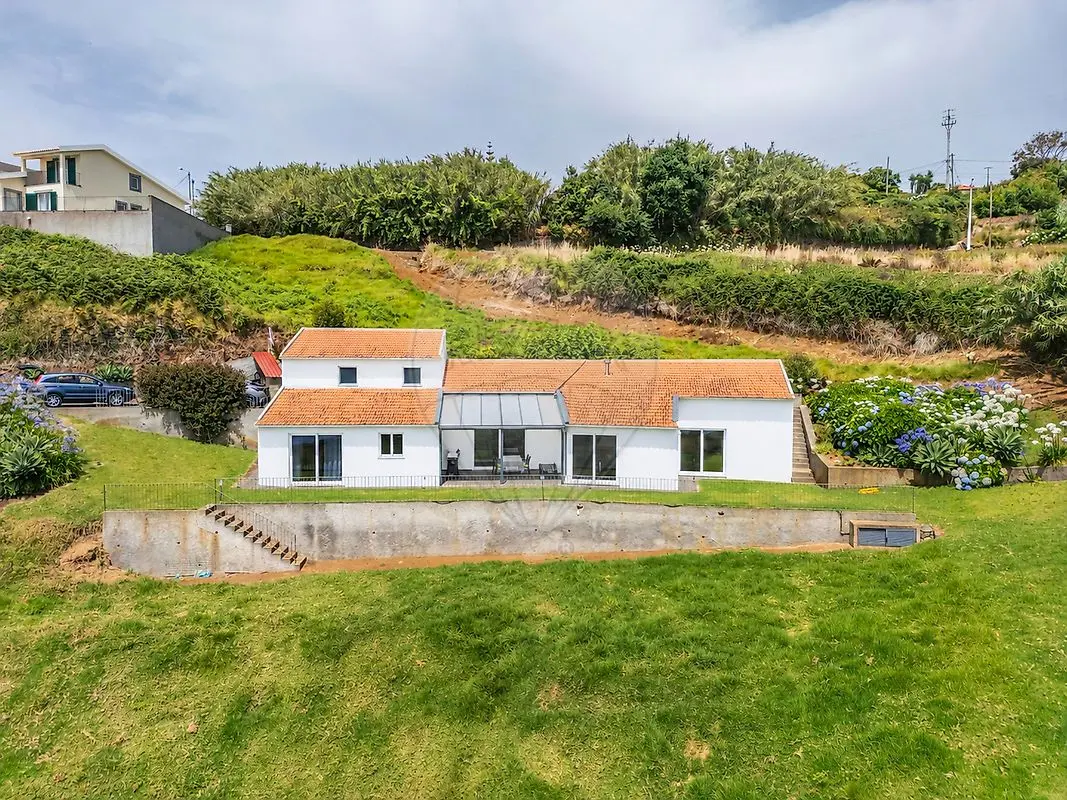 Moradia T2 à venda em Ponta do Pargo, Calheta (Madeira)