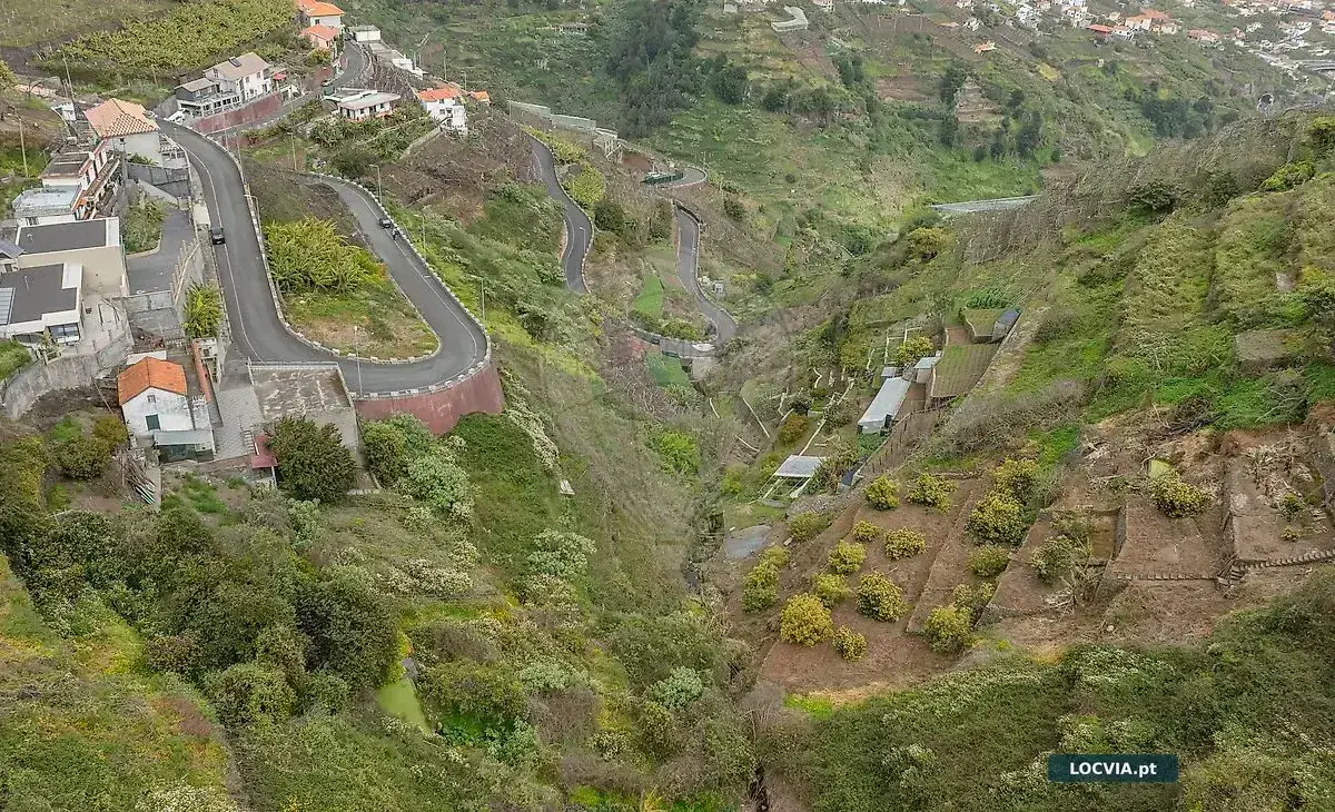 Terreno à venda em Câmara de Lobos
