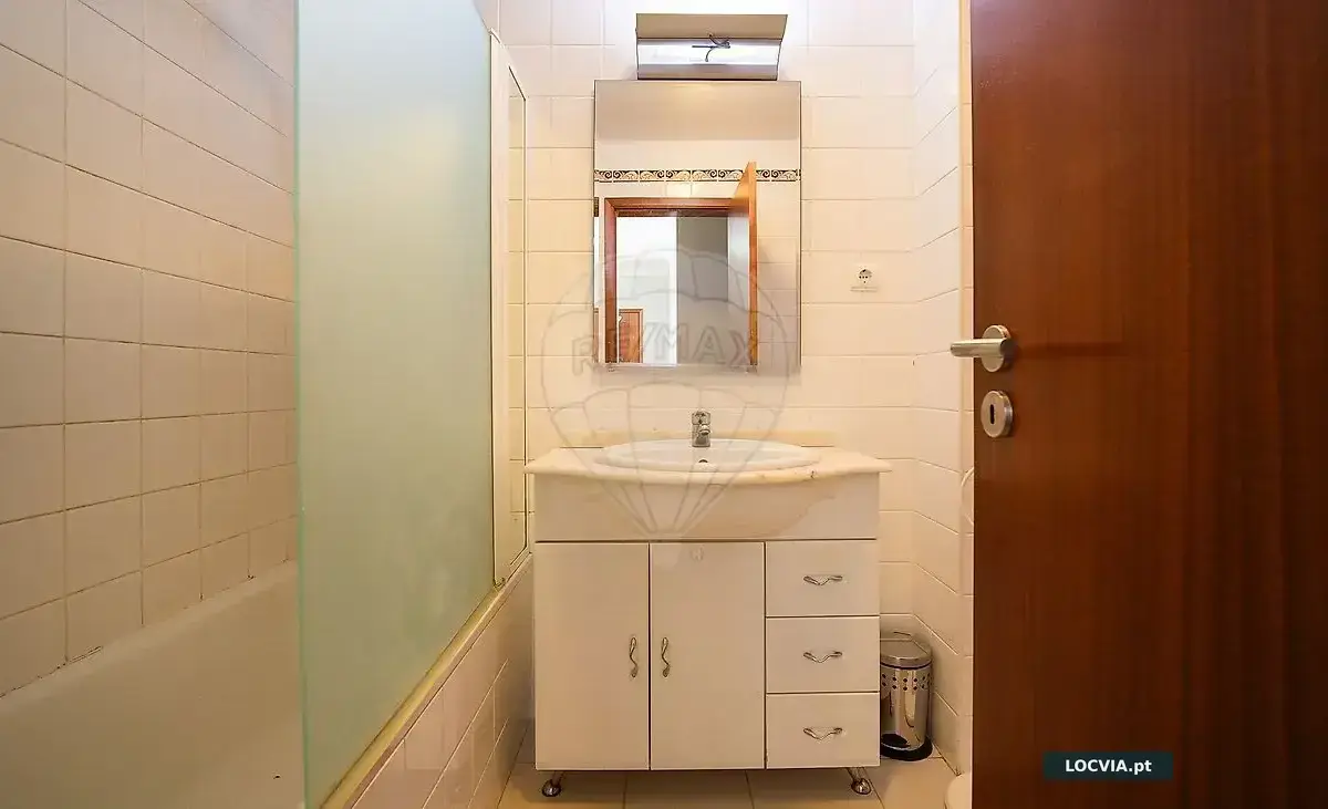 Apartamento T2 à venda em Caniço, Santa Cruz