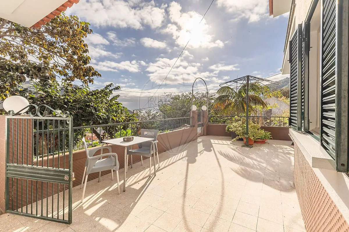 Moradia T5 à venda em Machico, Machico