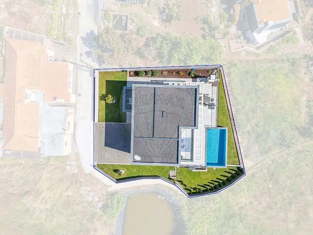 Moradia T3 à venda em Prazeres, Calheta (Madeira)