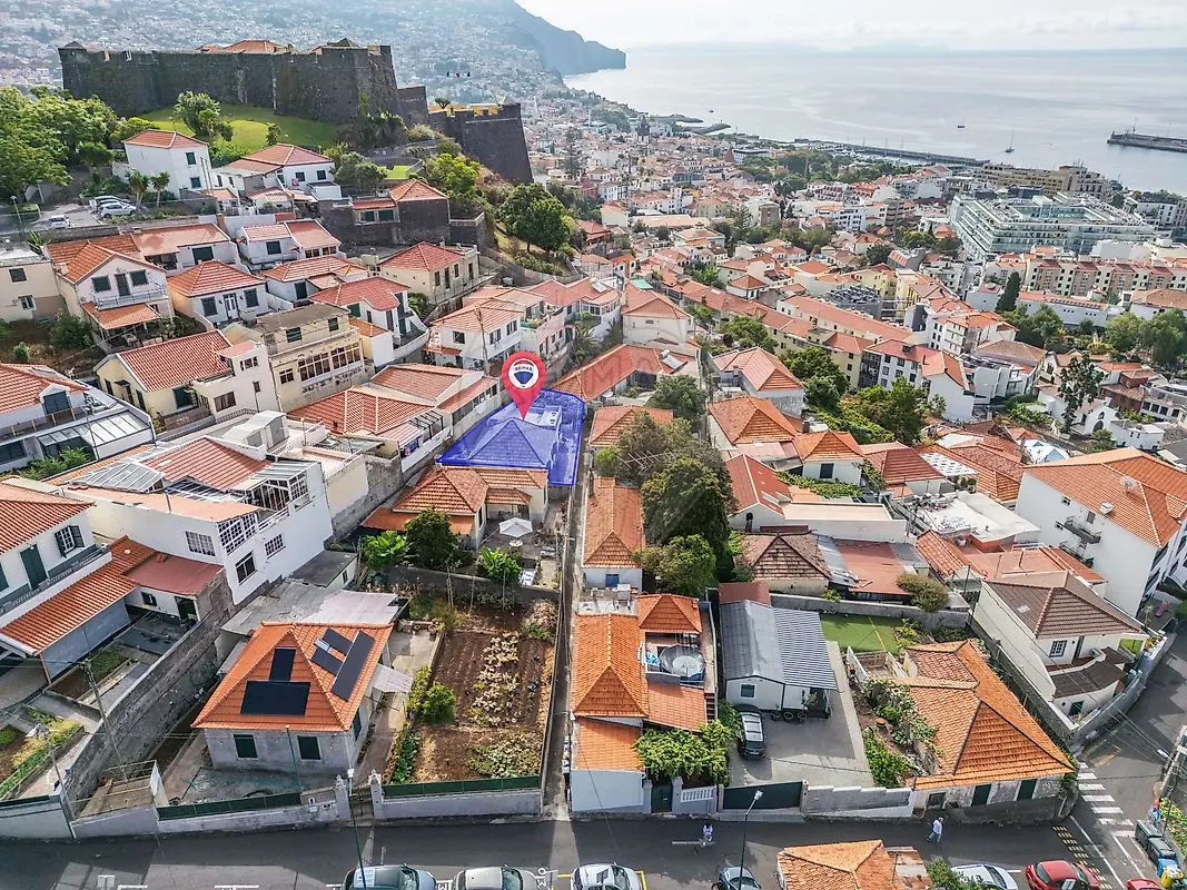 Moradia T2 à venda em São Pedro, Funchal