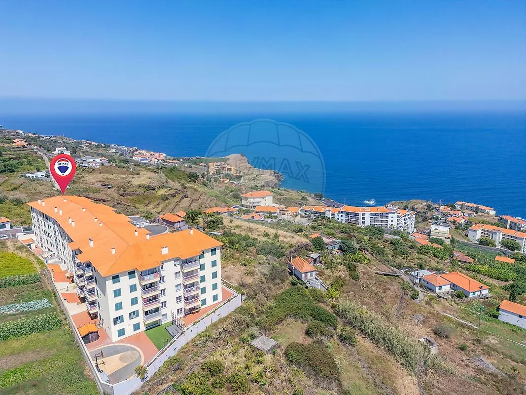 Apartamento T2 à venda em Caniço, Santa Cruz