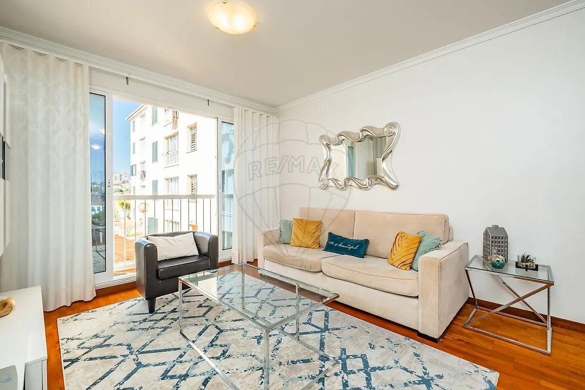 Apartamento T3 à venda em Caniço, Santa Cruz