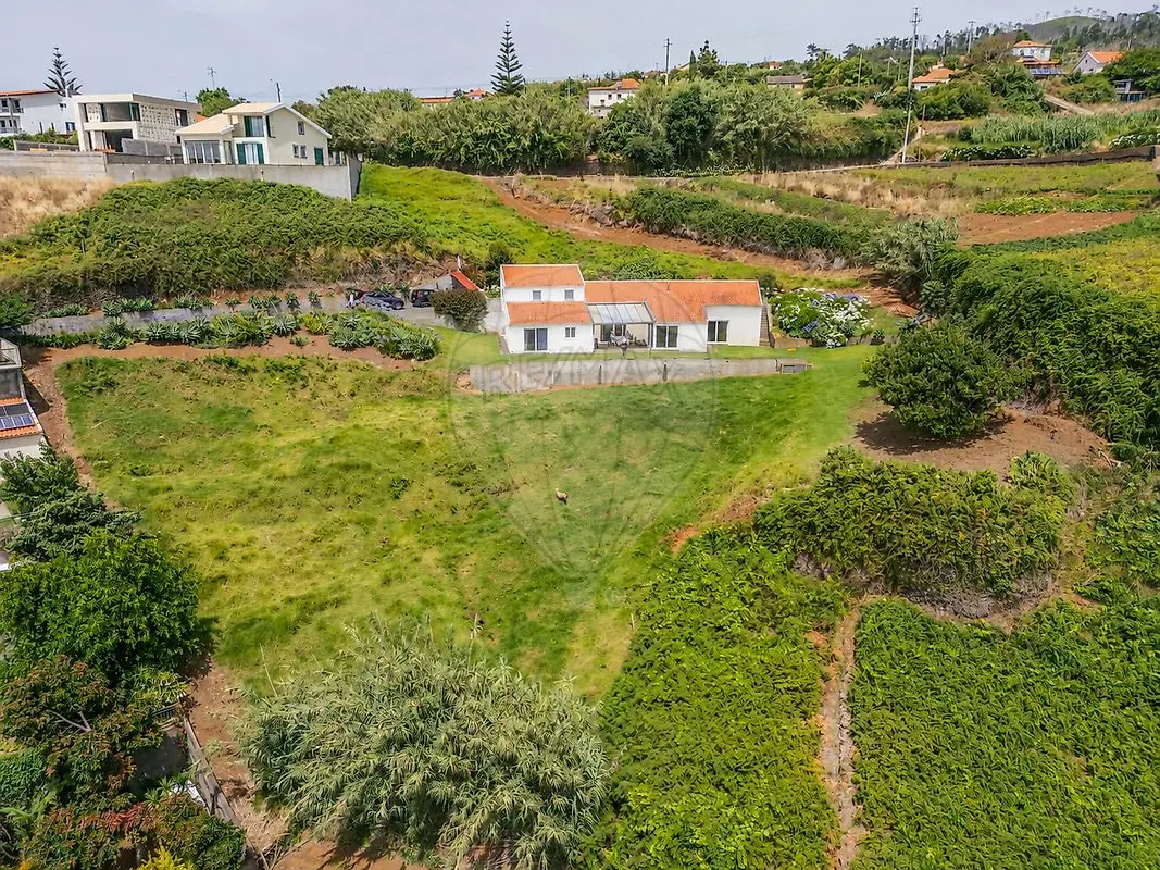 Moradia T2 à venda em Ponta do Pargo, Calheta (Madeira)